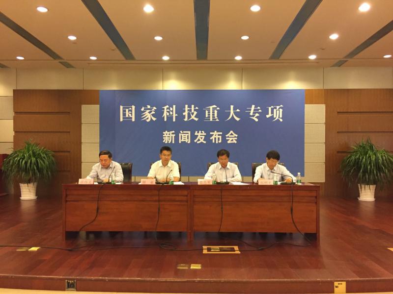 中核二四大型先进压水堆及高温气冷堆核电站重大专项课题通过验收