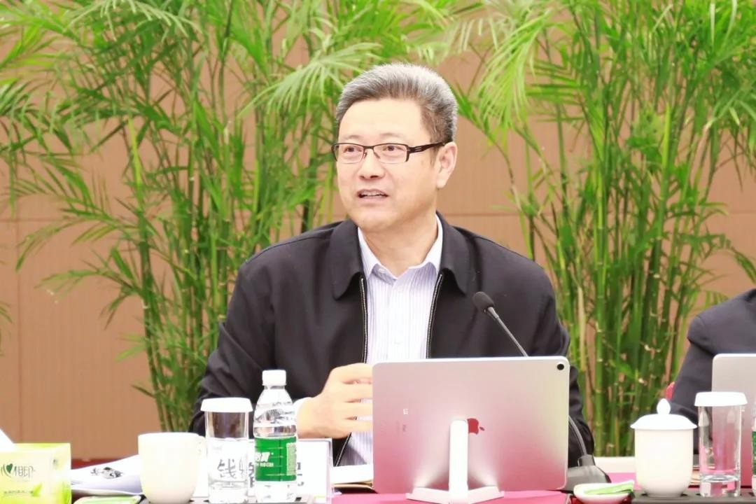 国家电投党组专题学习全国两会精神研讨数字化转型