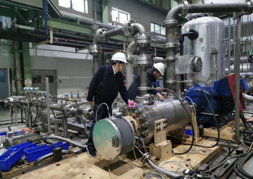 “标准化华龙一号辅助给水电动泵样机”通过鉴定