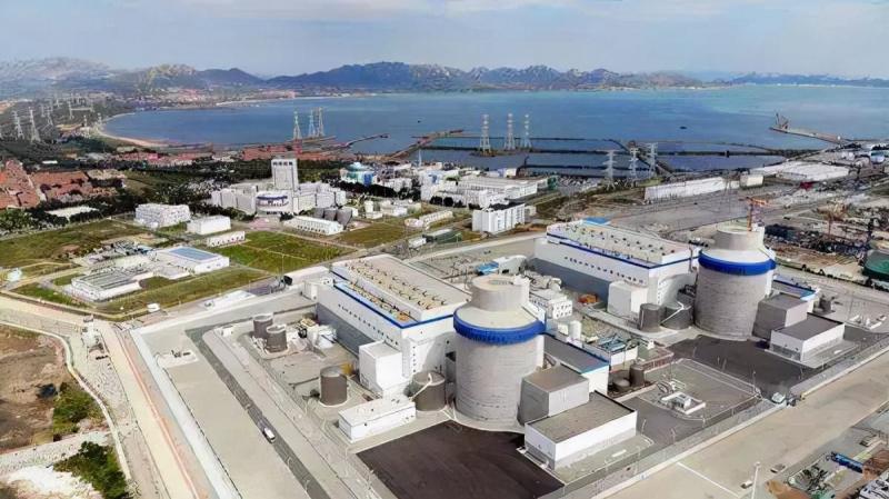 石岛湾核电站首次并网发电 研发人员详解世界核电“顶流”给人们生活带来哪些利好?