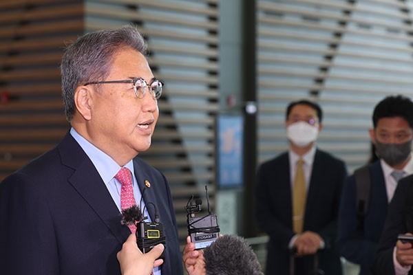 韩国外长会见美国能源部长：一致认为“韩美在核能合作方面互为最佳合作伙伴”