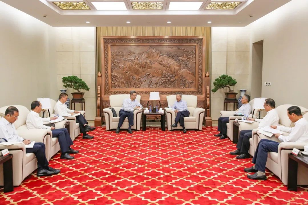 钱智民拜访钱文挥