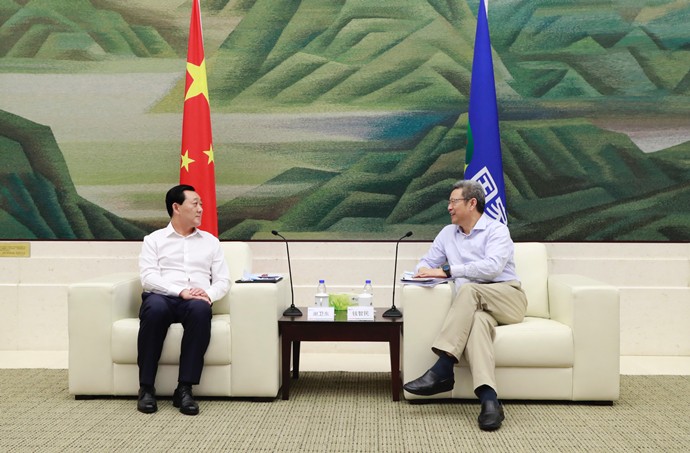钱智民会见辽宁省朝阳市委副书记、市长谢卫东