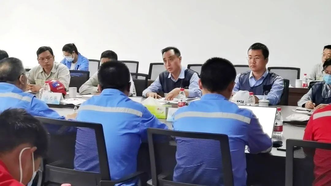 华东核与辐射安全监督站主任冯建平到海阳核电项目部调研指导