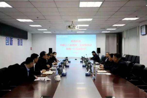 中核二二与新华发电开展合作交流