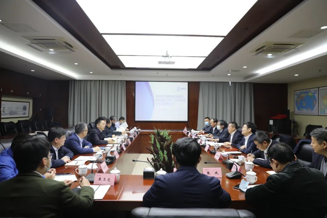 中核华兴与国家电投开展工作交流