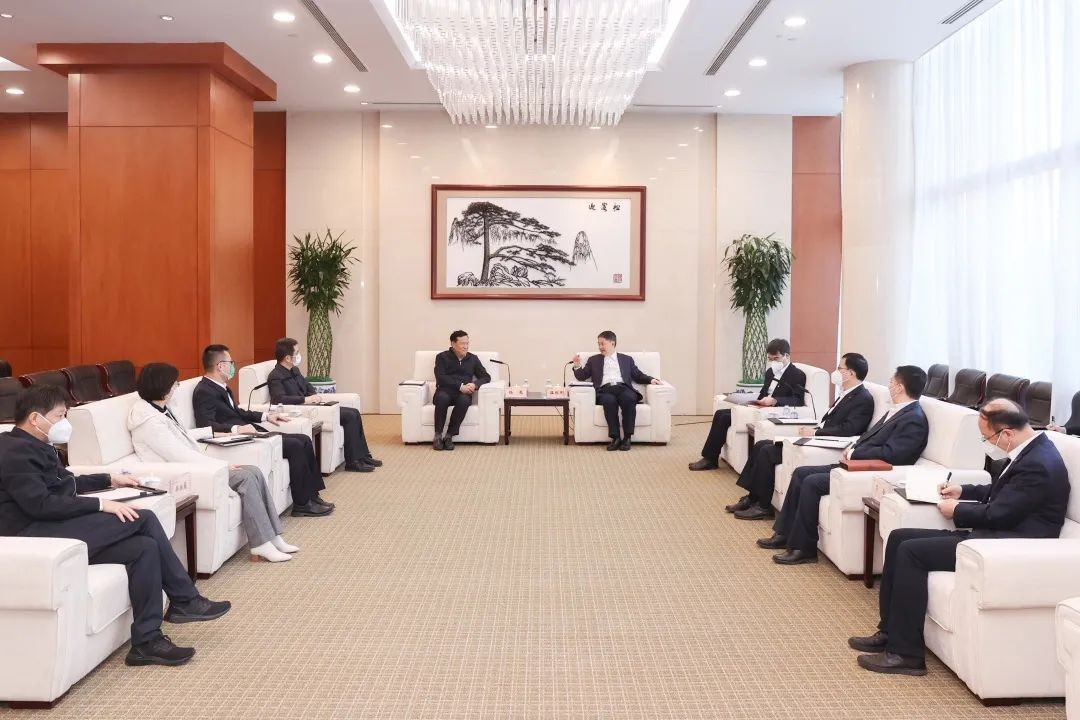 温枢刚会见中电联常务副理事长杨昆