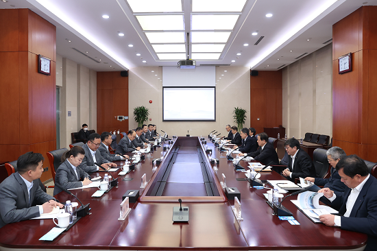 温枢刚会见阳光电源董事长曹仁贤