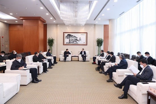 温枢刚邓建玲会见云南省常务副省长刘非、副省长岳修虎