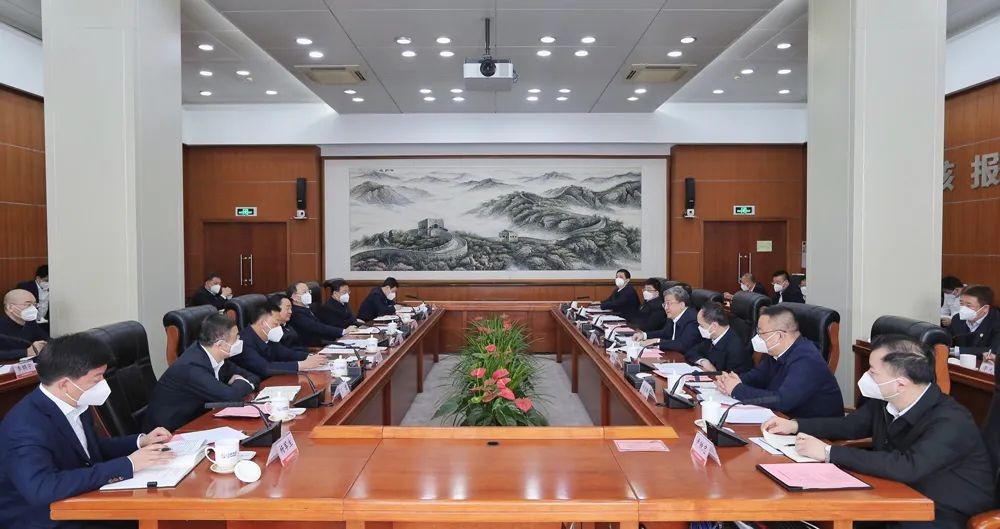 余剑锋与辽宁省委书记郝鹏、省长李乐成举行会谈