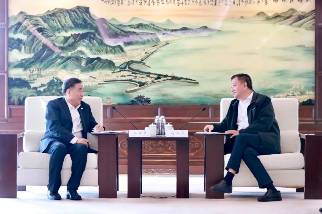 加强核电合作!中国广核集团董事长杨长利与中国能建董事长宋海良会谈