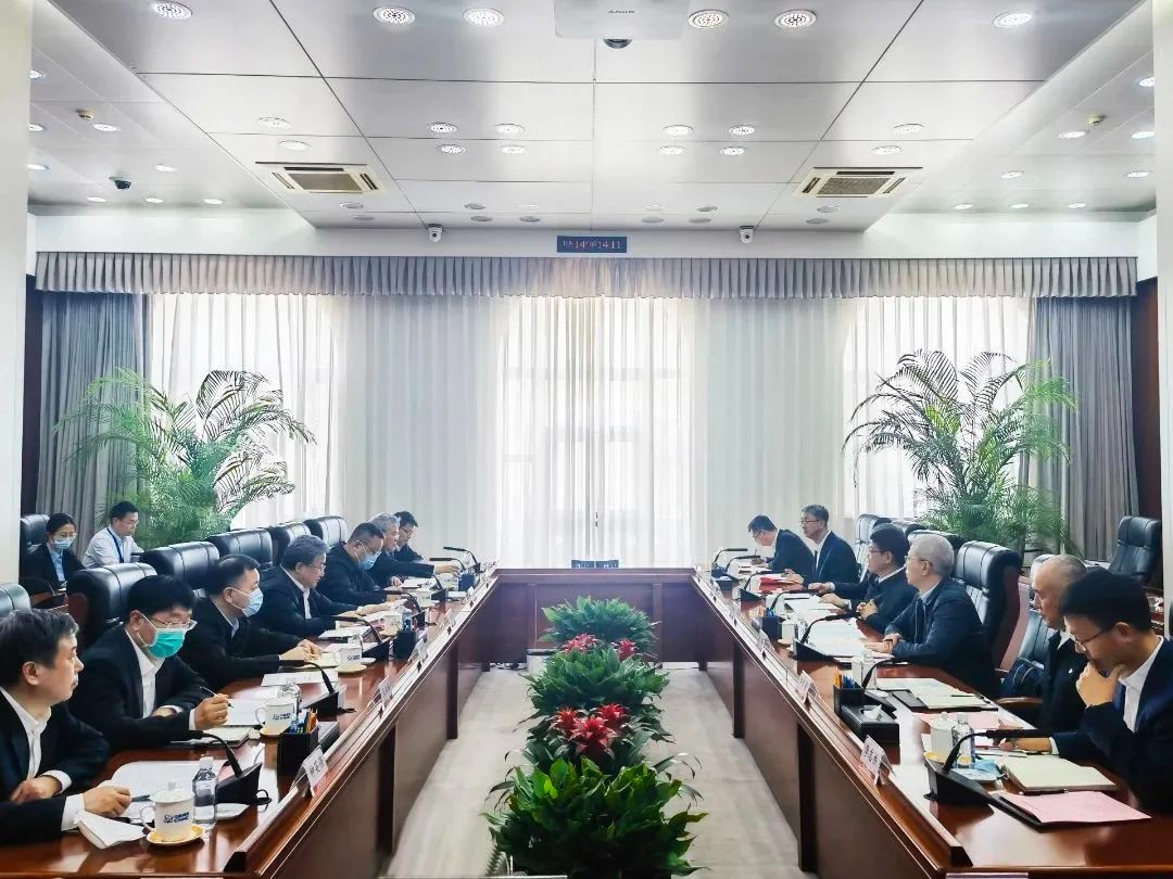 中核集团与中国一重“一把手”会谈：增强科技创新引领作用 携手助力国家高质量发展