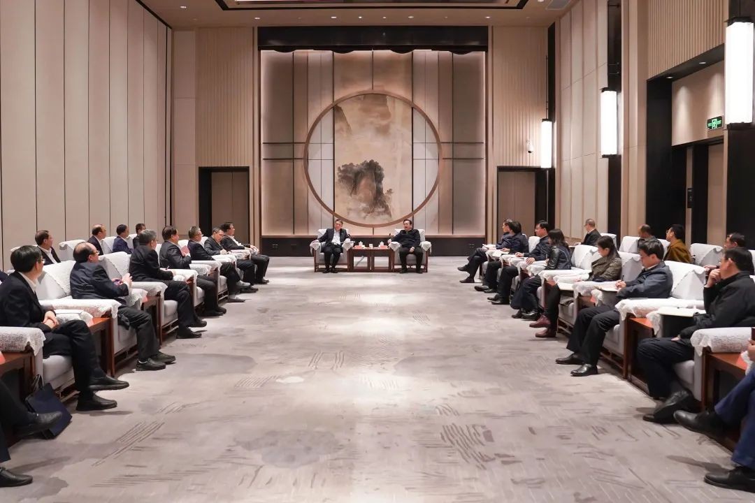 温枢刚拜会雄安新区党工委书记、管委会主任张国华