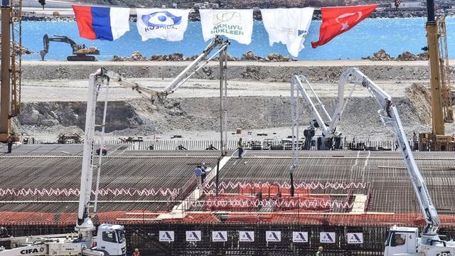 埃尔多安:普京将以视频方式参加阿库尤核电站核燃料运抵仪式