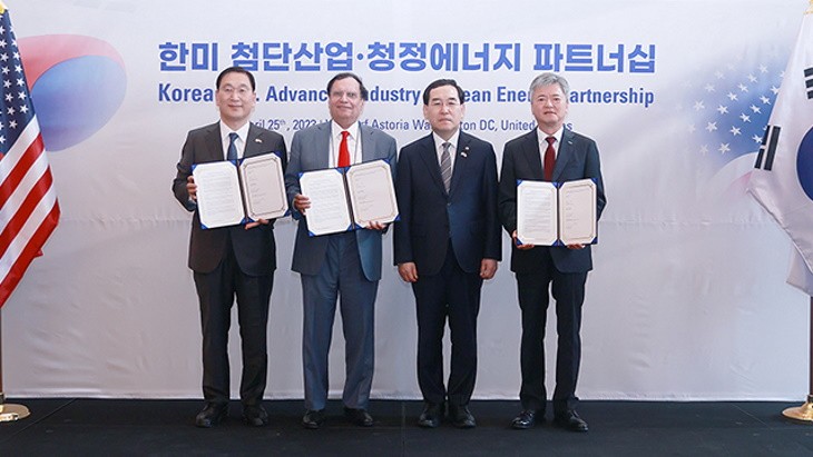 Holtec团队与韩国金融公司签署协议