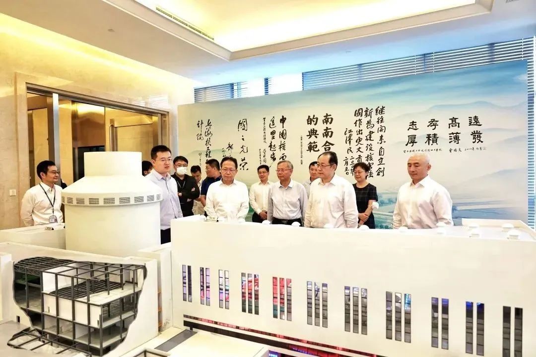 中国国新董事长周渝波一行到访上海核工院