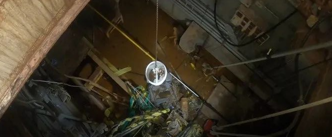大海捞针！从杂物中移除放射源
