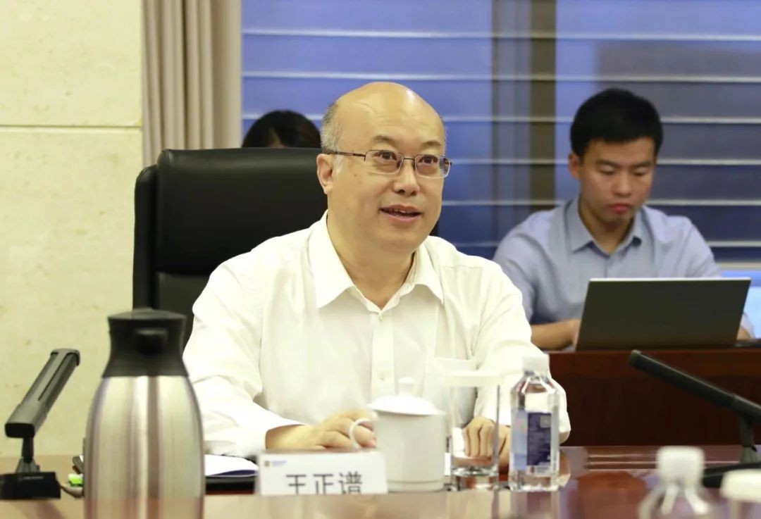 钱智民与河北省省长王正谱举行会谈