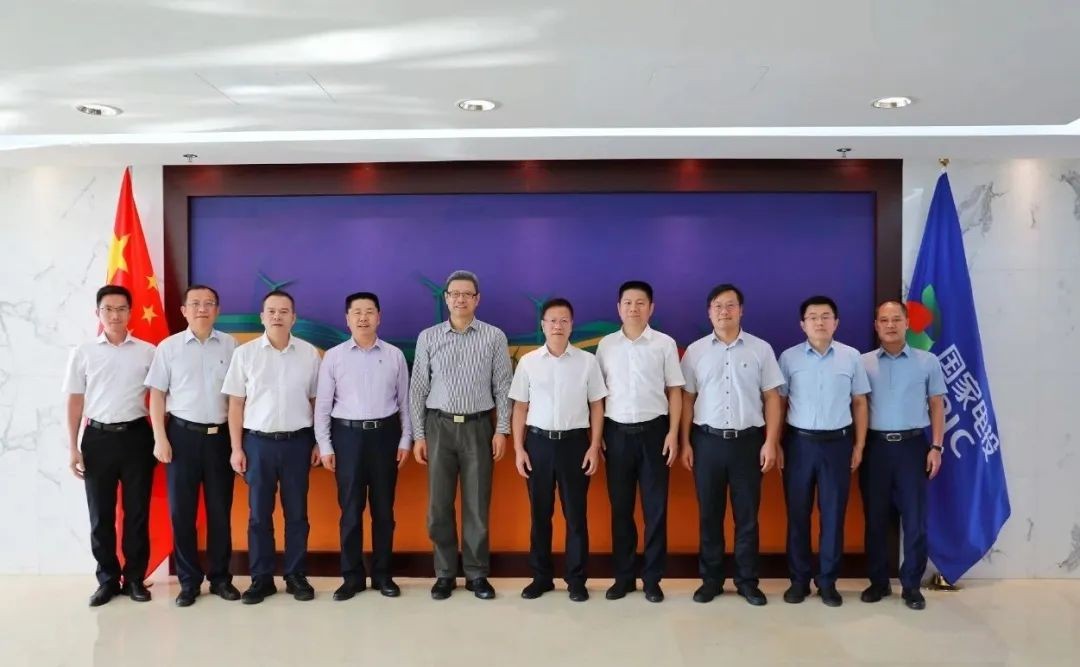 钱智民会见防城港市委书记谭丕创