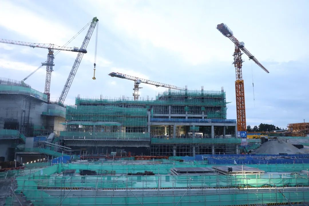 全球首堆再报捷 “玲龙一号”常规岛主行车轨道顺利交安
