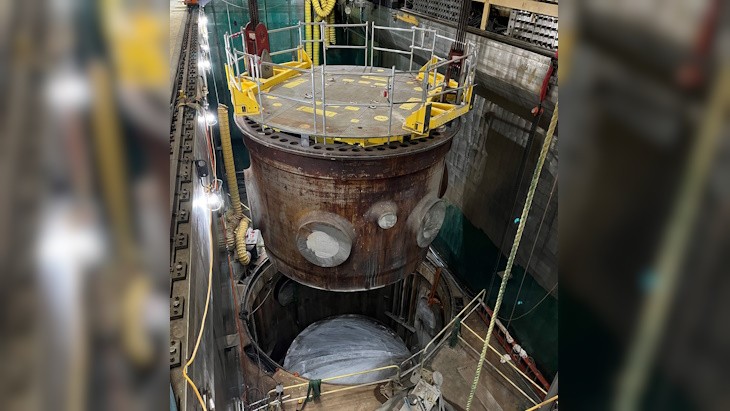 欧安诺公司完成水晶河反应堆压力容器初步拆除