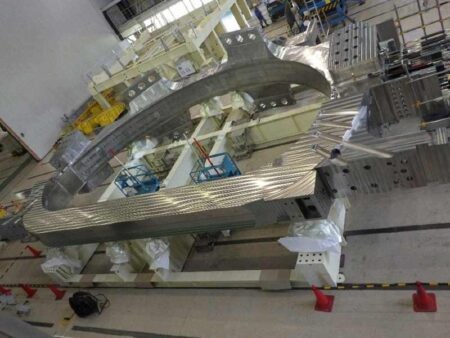 三菱重工完成了 ITER 聚变反应堆的最终环形磁场线圈