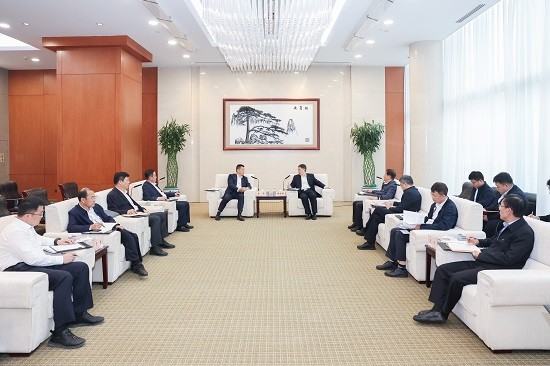 温枢刚会见山东能源集团董事长李伟