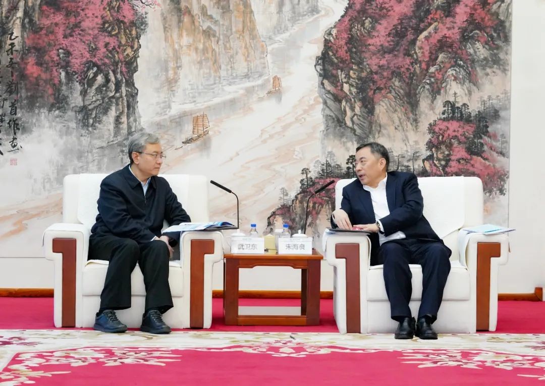 宋海良与河北省委常委、唐山市委书记武卫东会谈