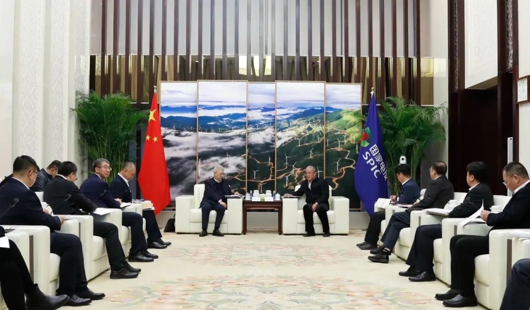 栗宝卿会见中国一重党委书记、董事长徐鹏