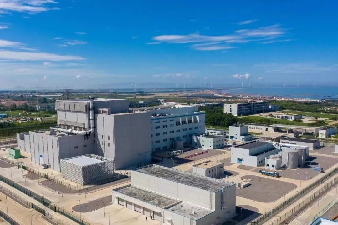 全球首座第四代核电站——高温气冷堆商业示范工程在山东荣成正式投产