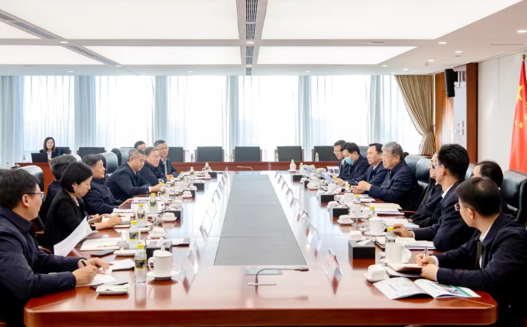 俞培根率队访问国家能源集团