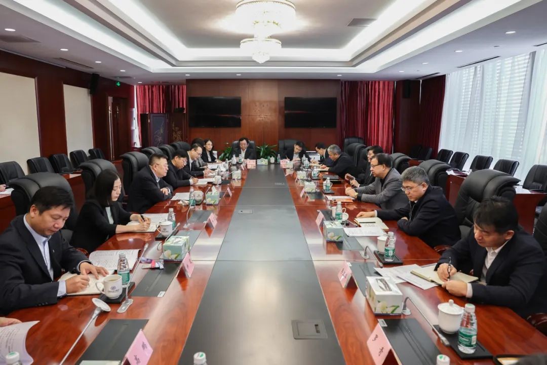 邓建玲拜访中国进出口银行行长任生俊