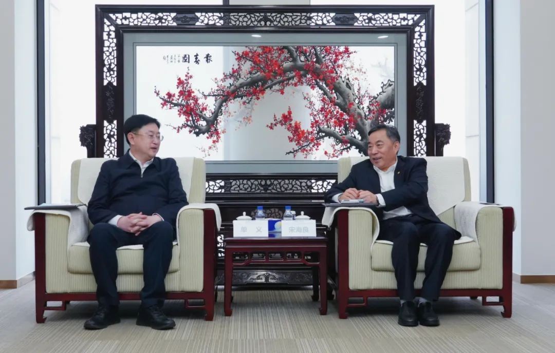 宋海良与朝阳市委书记单义、市长老颜武会谈