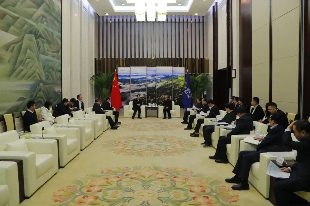 栗宝卿会见贵州省副省长郭锡文
