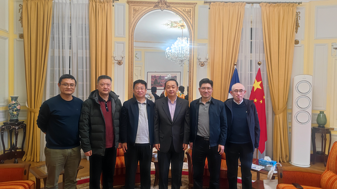 罗清平拜访中国驻马赛总领馆总领事董广利