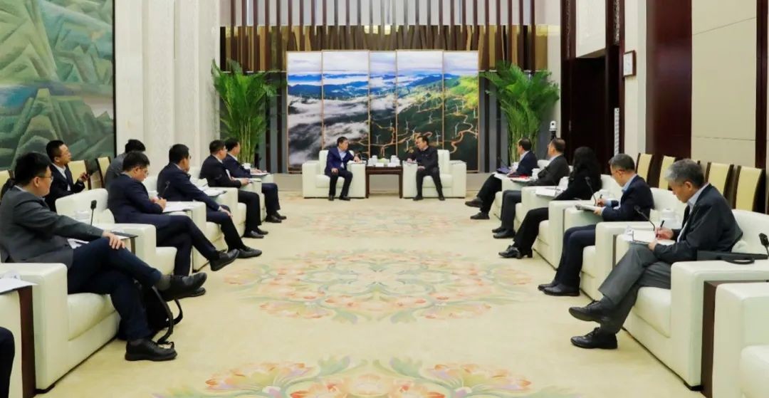 刘明胜会见三一集团轮值董事长向文波