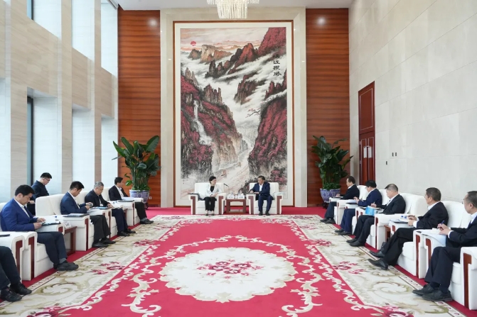 宋海良与江苏省委常委、南京市委书记韩立明会谈