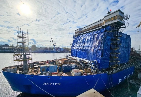 俄罗斯技术监督结构检查了22220型破冰船“雅库特”号装载核燃料的准备情况