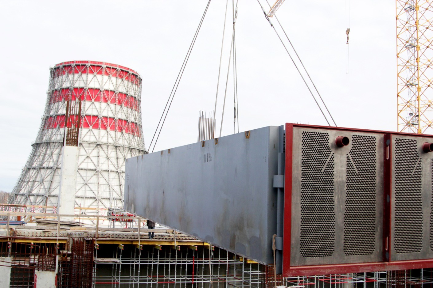 Rosatom 开始为位于 Seversk 的创新动力装置 BREST-OD-300 的涡轮机室安装设备