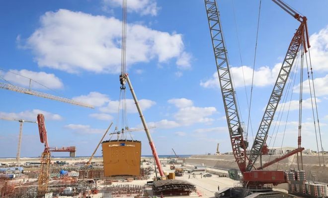 埃及达巴核电站 2 号机组内层安全壳安装完毕