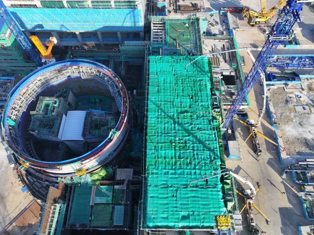 海阳核电4号机组附属厂房主体结构封顶