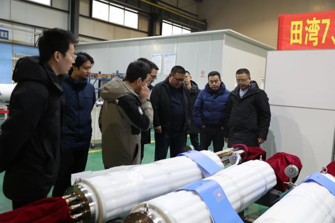 VVER-1200机组首批国产电气贯穿件顺利完成出厂验收