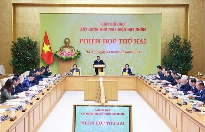 越南政府总理范明政主持召开核电站建设会议