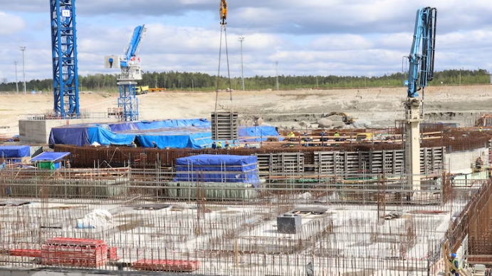 列宁格勒核电站8号楼主要建筑基础浇筑混凝土