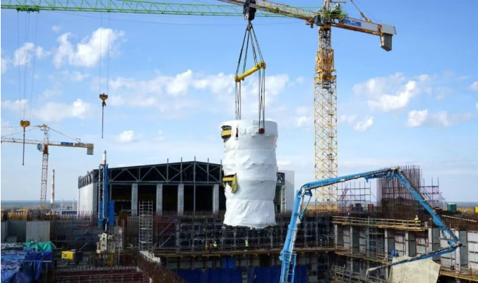 俄罗斯Rosatom完成BREST-OD-300反应堆中心腔室金属壳体安装工作