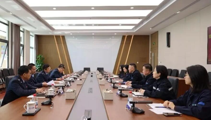 国家税务总局葫芦岛市税务局局长韩涛一行莅临中核辽宁核电调研