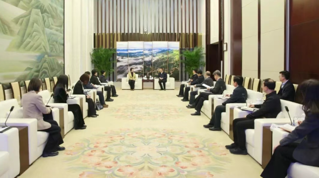 国家电投集团与北京师范大学举行工作会谈