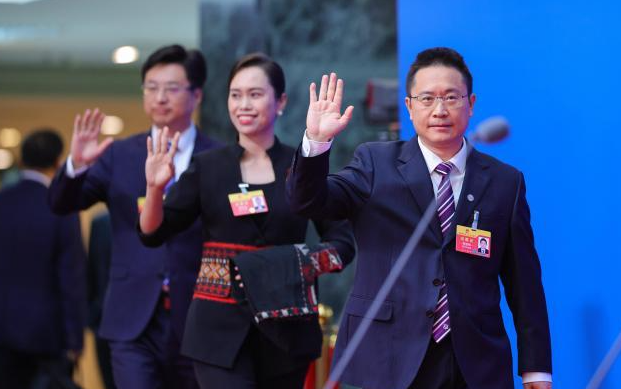 省人大代表魏智刚亮相“代表通道”:中核全产业链助力自贸港发展