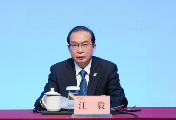 两会聚焦 | 江毅委员:推动能源绿色低碳转型 构建新型电力系统