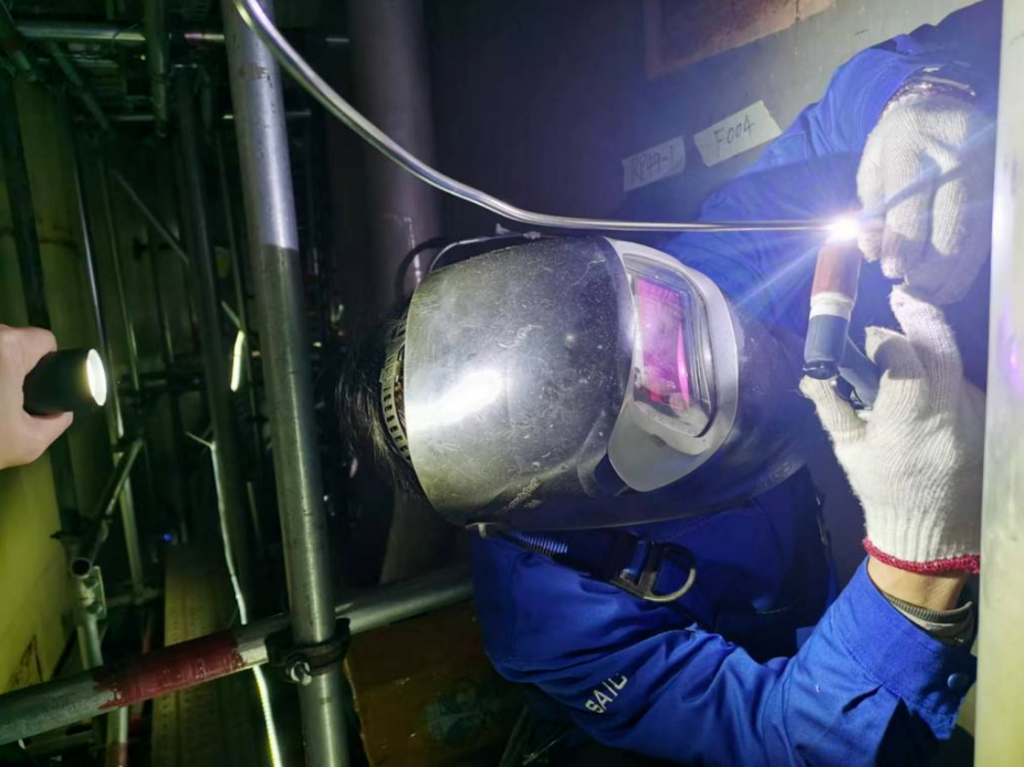 1E级压力和差压变送器(JE52)现场灌充圆满成功——国核自仪实现核电安全级变送器国产化首台套供货